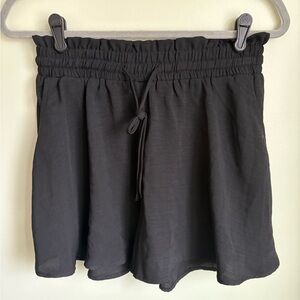 NWT Halara Black Women's Elastic Waist Drawstring Shorts size M